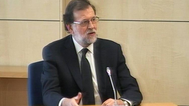 2016 sagte der Vorsitzende Rajoy aus, von Korruptionsfällen in seiner konservativen Volkspartei nichts zu wissen.