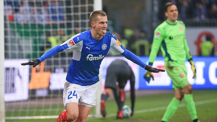 Dominick Drexler sorgte für die zwischenzeitliche Kieler Führung gegen Fortuna - doch die schlug zurück.