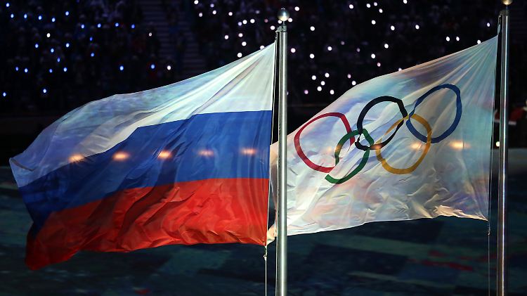 Russische Fahne oder neutrale Olympia-Fahne - das ist die große Frage.
