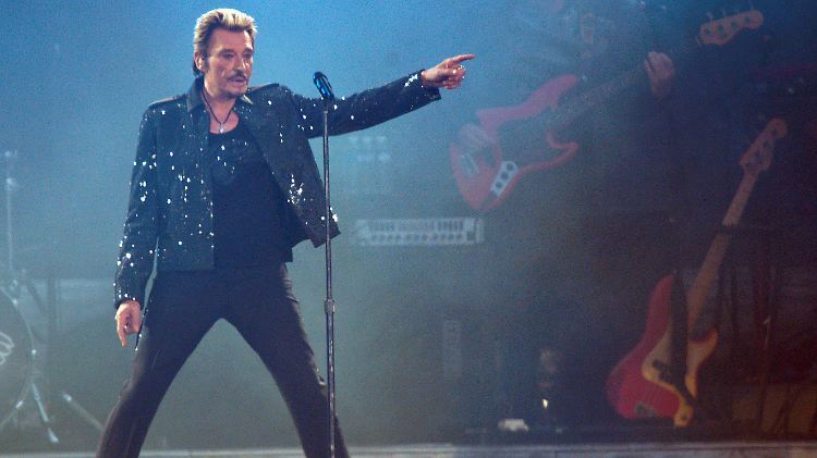 Hallyday stand noch bis ins hohe Alter auf der Bühne.