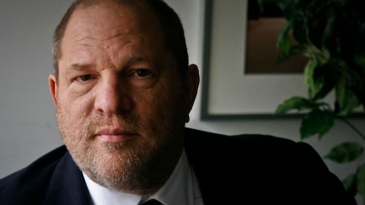 Weinstein ist in drei US-Städten angeklagt - unter anderem wegen Vergewaltigung.