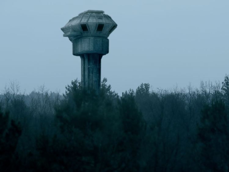Die Idee zur Wachturm-Geschichte hat Pasquariello von einem Freund. Er hat sie dann auf ein Science-Fiction-Szenario übertragen.