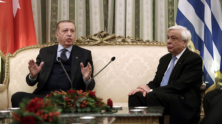 Die Stimmung beim Treffen mit Pavlopoulos ist angespannt. Am Nachmittag trifft Erdogan den griechischen Regierungschef Alexis Tsipras.