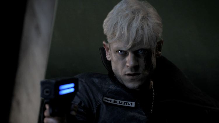 Iwan Rheon spielt die Hauptrolle im deutschen Science-Fiction-Film "S.U.M.1".