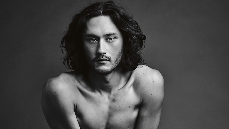Nico Klein-Allermann, Fotograf und Gründer von Art Meets Education, arbeitet selbst oft als Model.