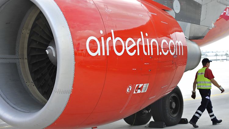 Rund die Hälfte der ehemaligen Air Berliner könnte zukünftig bei Lufthansa unterkommen.