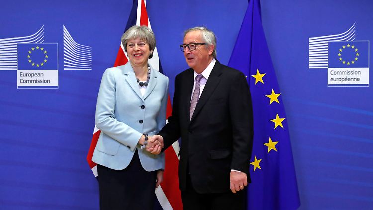 Um 7.00 Uhr deutscher Zeit trafen sich Theresa May und Jean-Claude Juncker zu neuerlichen Gesprächen.