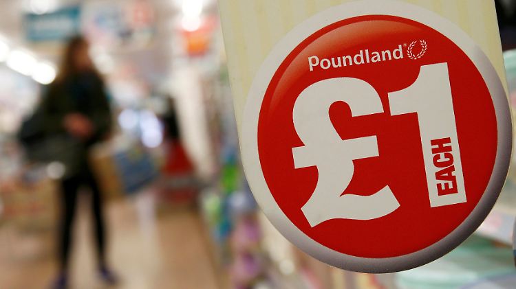 Auch die britische Ladenkette Poundland gehört zum Steinhoff-Konzern.