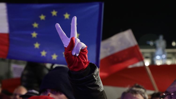 Zuletzt waren im November tausende Polen gegen die Reformen auf die Straße gegangen.
