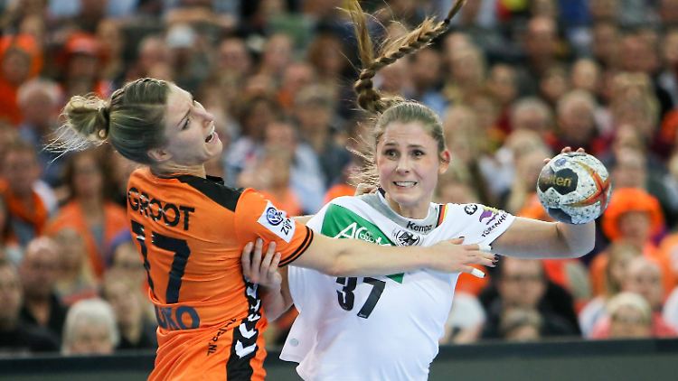 Niederlage abhaken, weitermachen: Alicia Stolle war gegen die Niederlande einer der wenigen Lichtblicke im deutschen Angriff.