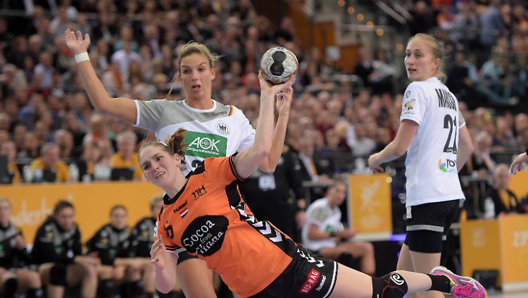 Wie so oft gegen die Niederlande, kommen die DHB-"Ladies" einen Schritt zu spät.