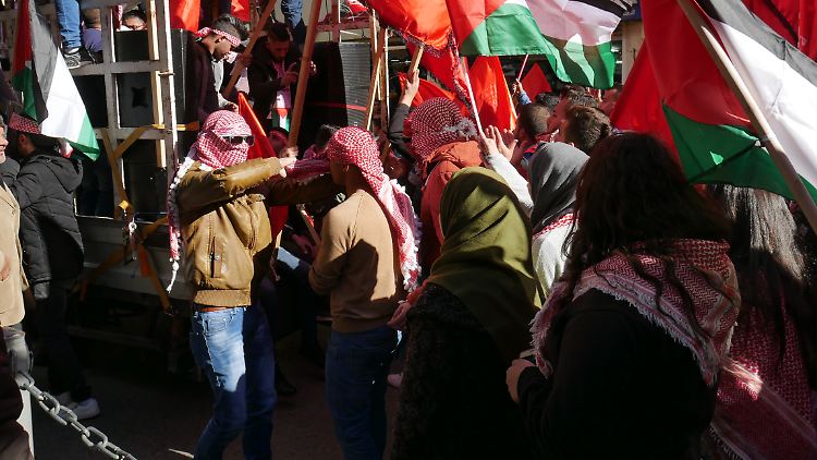 Demonstranten in Ramallah.