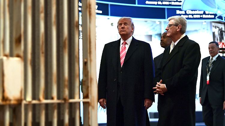 Nicht erwünscht: Trump bei der Eröffnung des Museums