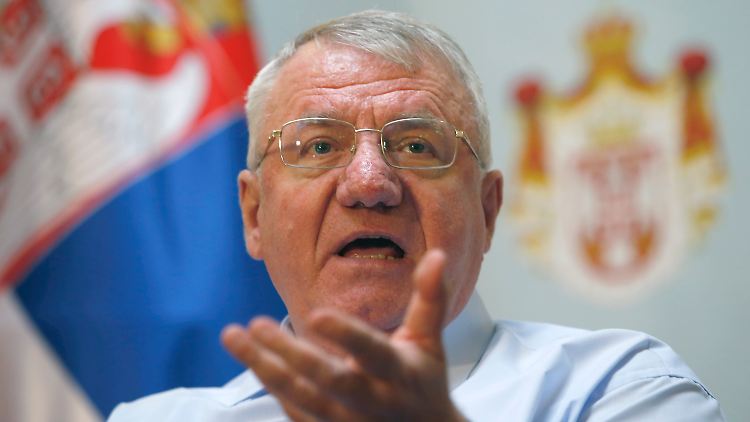 Unbelehrbar: Vojislav Seselj vor wenigen Tagen auf einer Pressekonferenz in Belgrad.