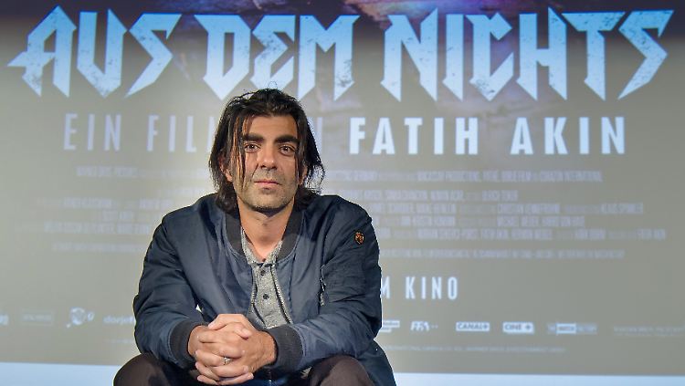 Mit Blick auf die Konkurrenz beim Golden Globe sagt Fatih Akin, es sei ein "schwieriges Jahr", die Nominierung habe ihn überrascht.