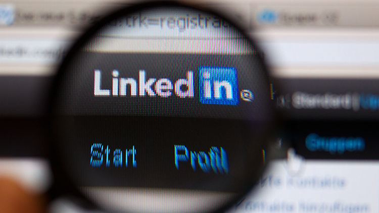 Vor allem über das Karrierenetzwerk LinkedIn soll es zu Kontaktversuchen aus China gekommen sein.
