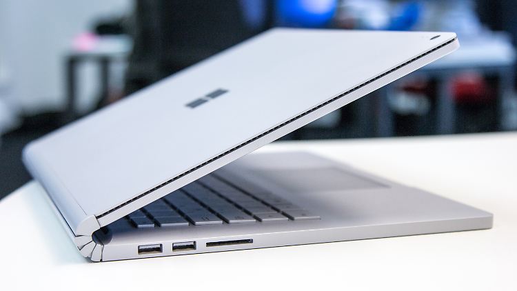 Das Surface Book 2 sieht aus wie sein Vorgänger, ist aber deutlich stärker.