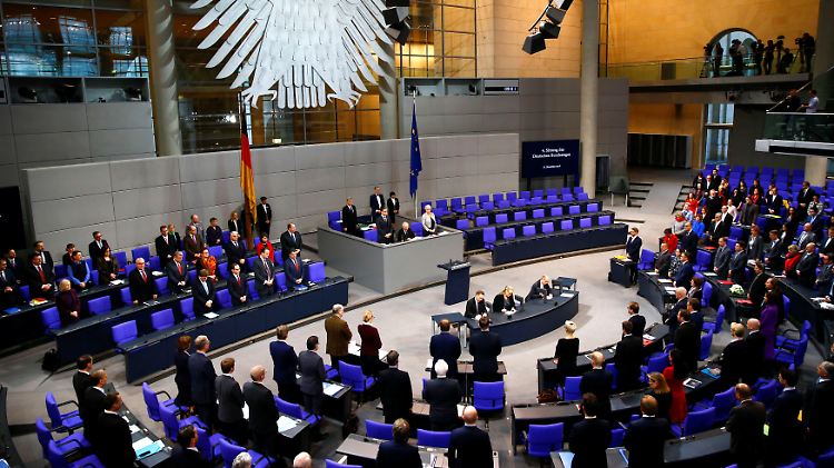 Im neuen Bundestag sitzen 709 Abgeordnete.