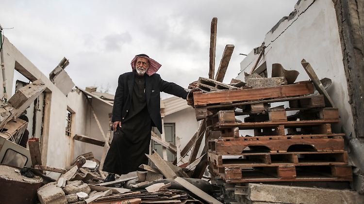 Bereits in den vergangenen Tagen bombardierte Israels Luftwaffe Stellungen der Hamas - dabei wurden auch Häuser von Zivilisten zerstört.