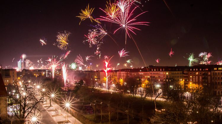Silvester-Feuerwerk: Sieht schön aus, hinterlässt aber unschöne Spuren.