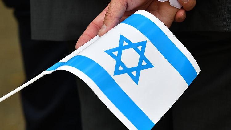 Die israelische Flagge mit dem Davidstern.