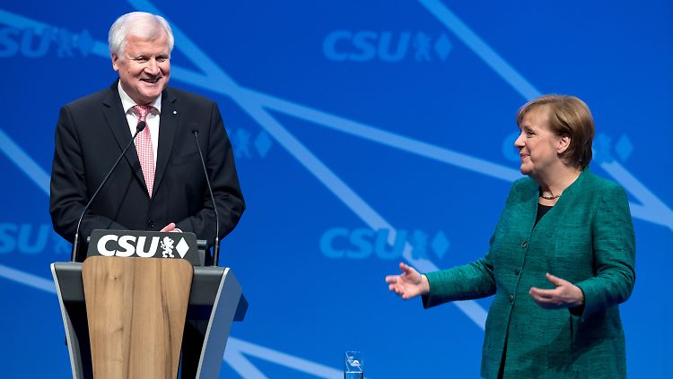Hat Seehofer Merkel etwa wieder eine Standpauke gehalten? Nein, stattdessen...
