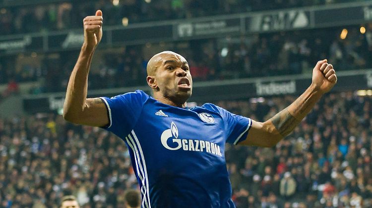 Er wieder: Naldo, Last-minute-Spezialist.