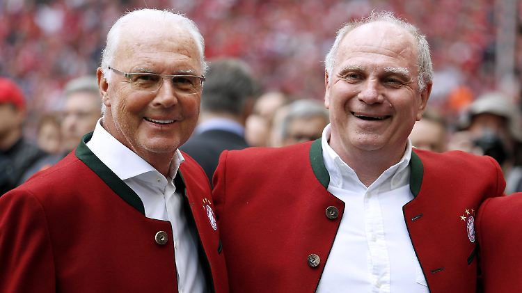Franz Beckenbauer nennt Uli Hoeneß einen Glücksfall für den FC Bayern.