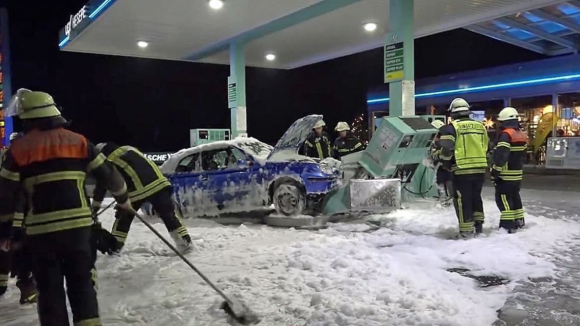 TankstellenCrash.jpg