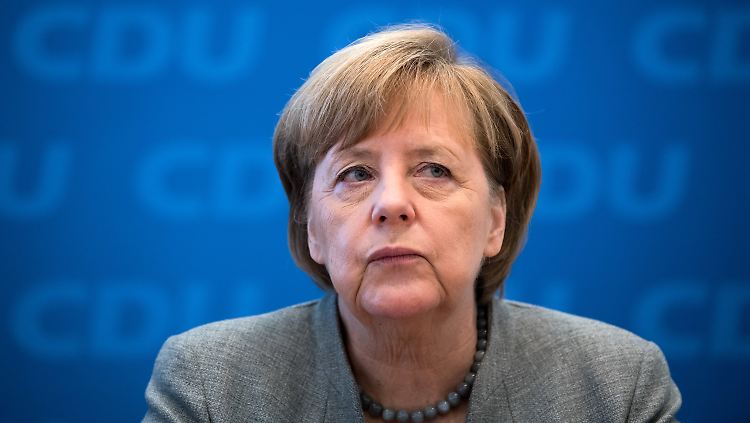 Die Aufnahme von Flüchtlingen aus UN-Lagern steht gerade nicht an oberster Stelle auf Kanzlerin Merkels To-do-Liste.