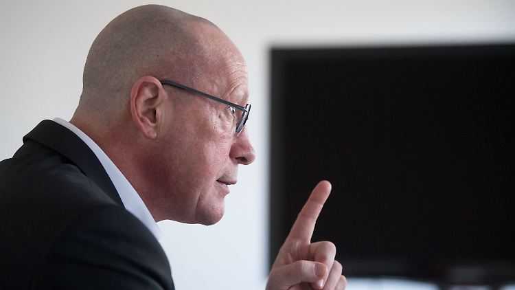 Uwe Hück hat ein Fass aufgemacht.