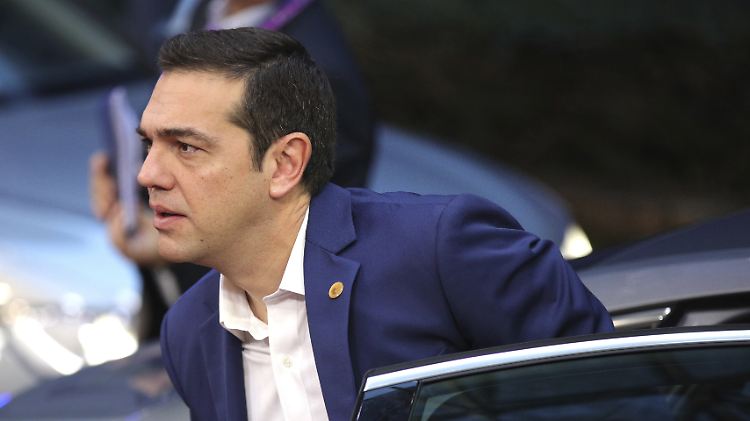 Tsipras: "Wir lassen eine Periode hinter uns, an die sich niemand erinnern will."