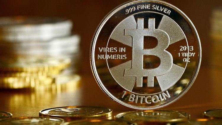 Die Kurskapriolen beim Bitcoin halten die Anleger in Atem.