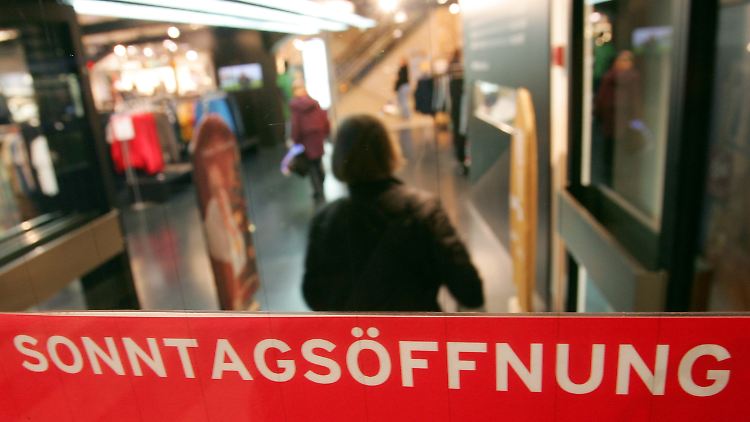 Ständig oder regelmäßig an Sonn- und Feiertagen arbeiteten im vergangenen Jahr mehr als 5,1 Millionen Menschen.