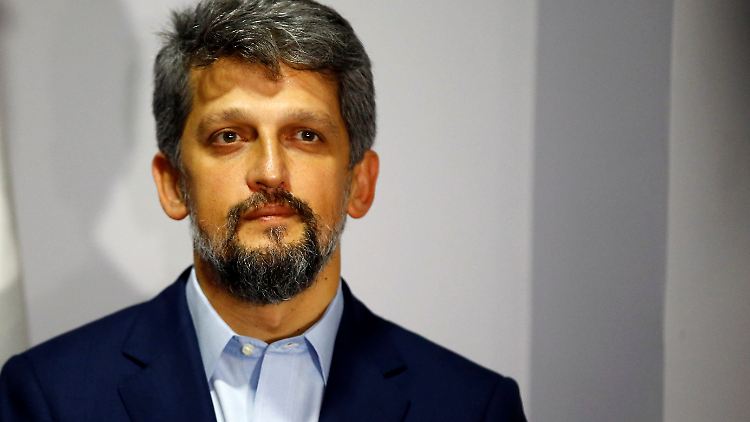 Der Abgeordnete Garo Paylan hat Hinweise, wonach türkische Oppositionelle im Ausland beseitigt werden sollen.