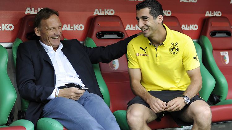 Ein Bild aus vergangenen Tagen - doch die Gerüchte halten sich hartnäckig, dass Henrikh Mkhitaryan in die Bundesliga zurückkehrt.