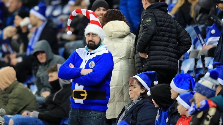 Zum Boxing Day sind die Stadien gut gefüllt - auch mit verkleideten Fans.