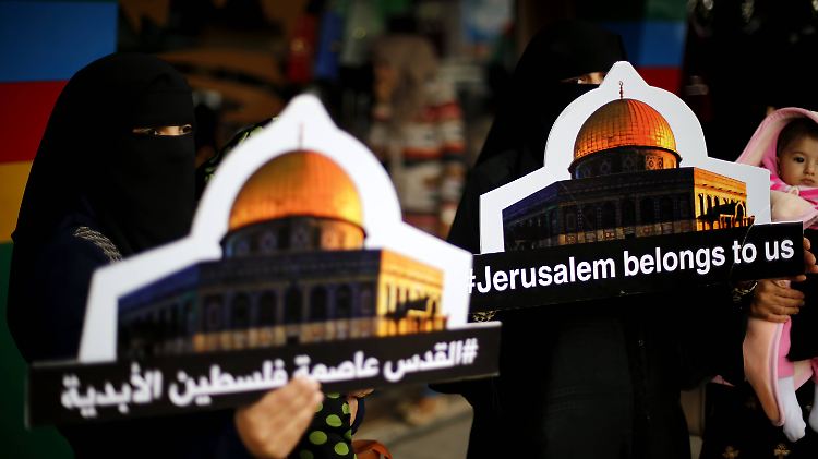 Palästinenser protestieren an Heiligabend gegen die angekündigte Botschaftsverlegung der USA.