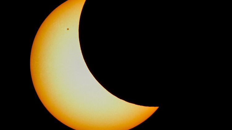 Sonnenfinsternis am 20. März 2015 am Himmel über Neuzelle (Brandenburg).