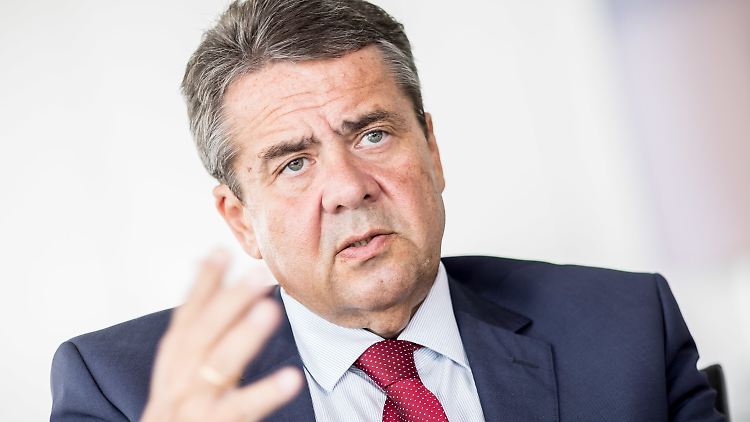 Sigmar Gabriel - die Sondierungsgespräche seiner Partei mit CDU/CSU sollen am am 7. Januar beginnen.