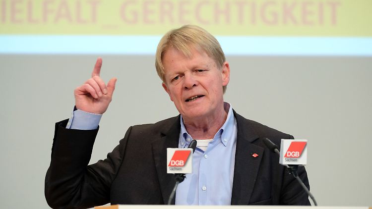 DGB-Chef Reiner Hoffmann zeigt sich wachsam - aber furchtlos.