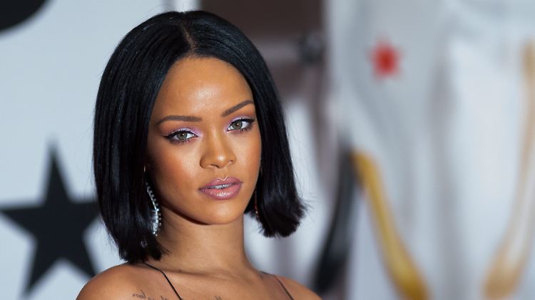 Schwerer Schicksalsschlag für Rihanna.