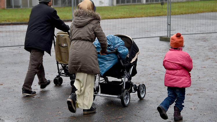 Wer soll seine Familie nachholen dürfen? Darüber diskutieren CDU/CSU und SPD bereits vor Beginn ihrer Sondierungsgespräche.