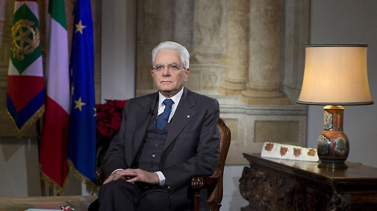 Mattarella unterzeichnet das Dekret für Neuwahlen.