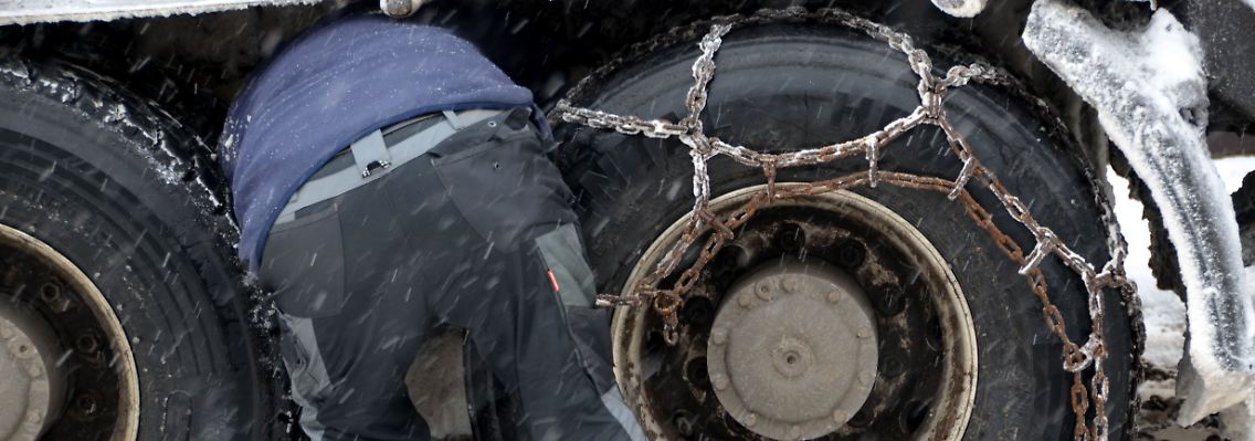Schwierige Straßenbedingungen am Aktienmarkt: Kurz vor Silvester sind nur noch wenige Profis unterwegs.