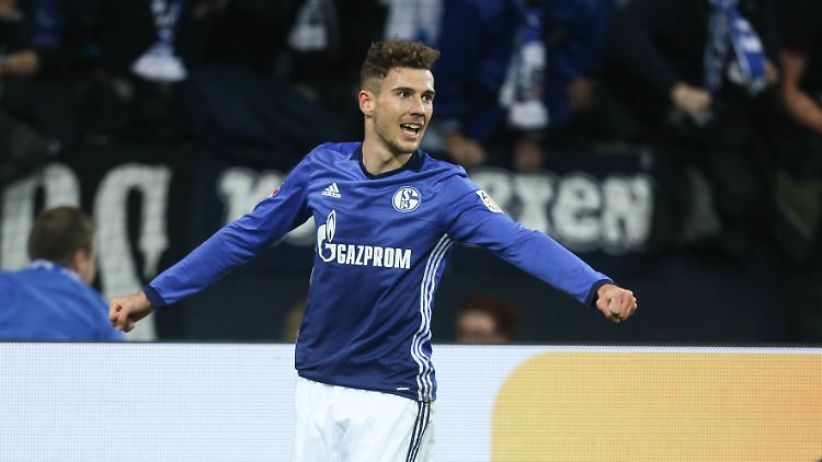 Im königsblauen Trikot jubelt Goretzka nur noch eine halbe Saison.
