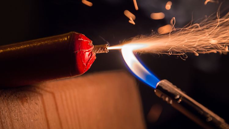 Ein selbstgebautes Feuerwerk kostete einen 19-Jährigen in Brandenburg das Leben.