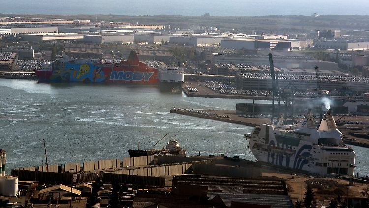 Früher war Katalonien Motor des Aufschwungs in Spanien - und der Hafen von Barcelona daher besonders wichtig.