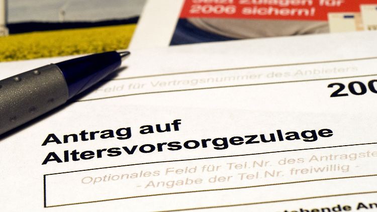 Die Auswahl schrumpft. Es gibt immer weniger Versicherer, die klassische Riester-Rentenverträge mit Garantiezins anbieten.