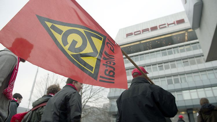 Das letzte Mal haben die Beschäftigten im Porsche-Stammwerk in Stuttgart-Zuffenhausen im Februar 2015 gestreikt.
